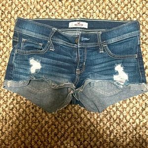 HOLLISTER Shorts size 3 W 26